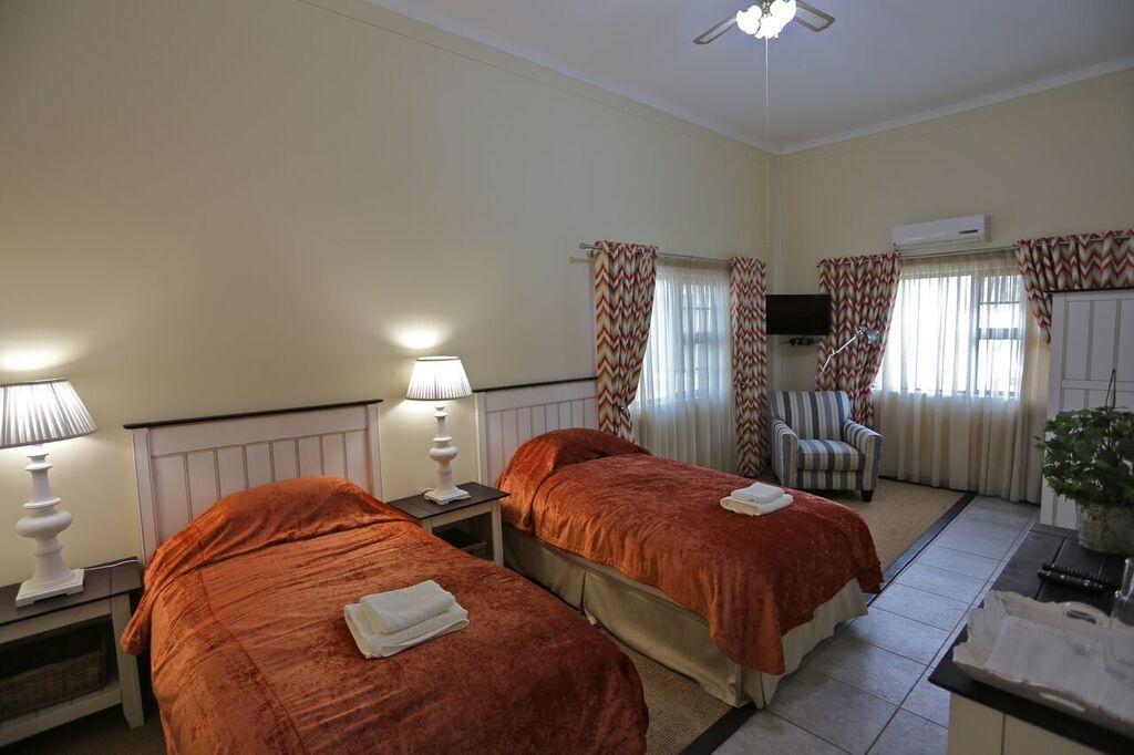 La Rochelle Lodge Okaukuejo Eksteriør billede