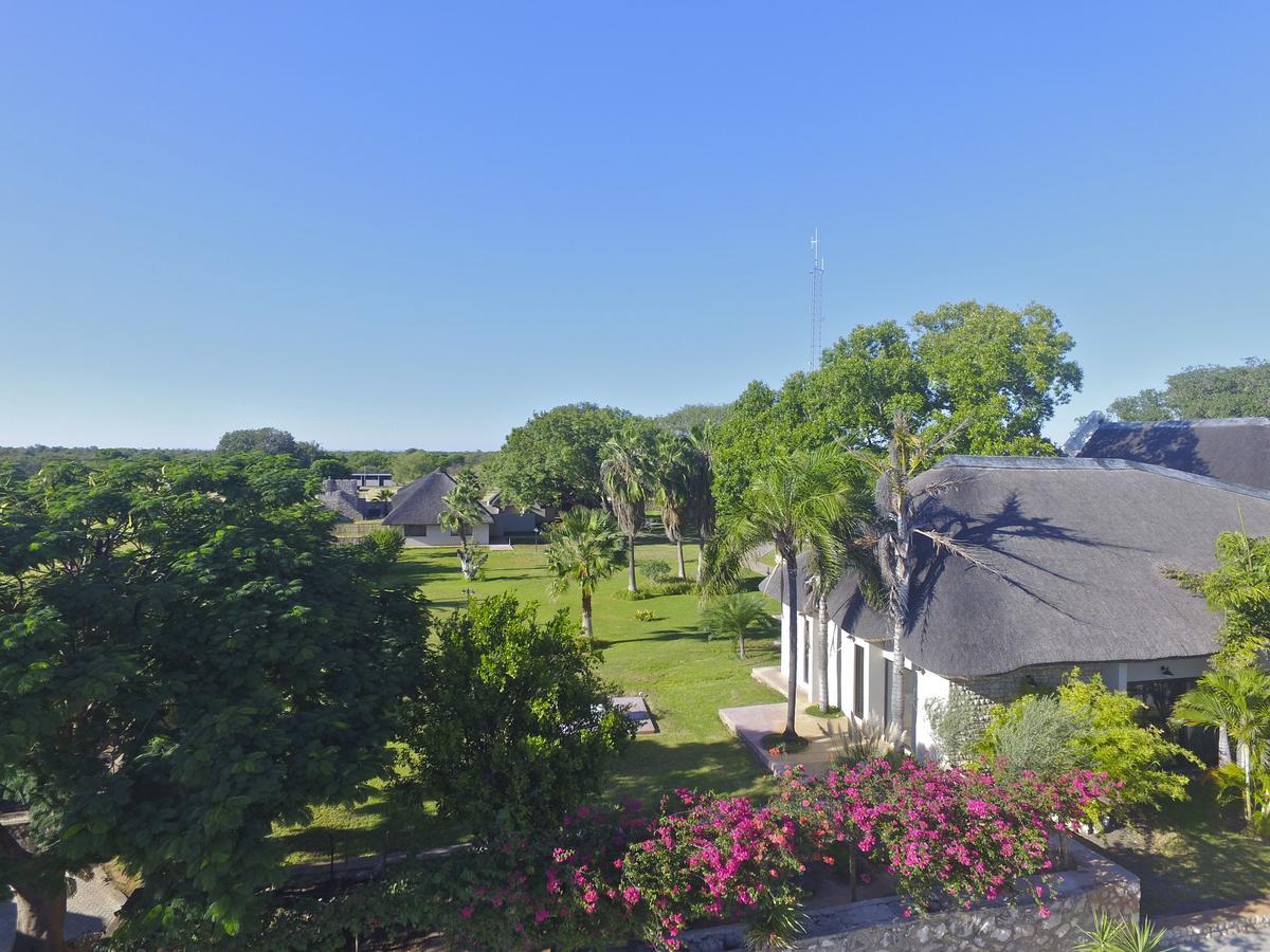 La Rochelle Lodge Okaukuejo Eksteriør billede